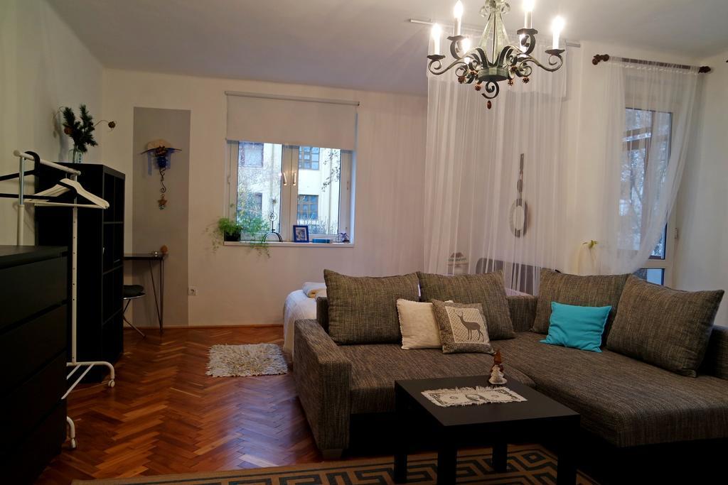 Belvarosi Studio Apartman Дьёр Экстерьер фото