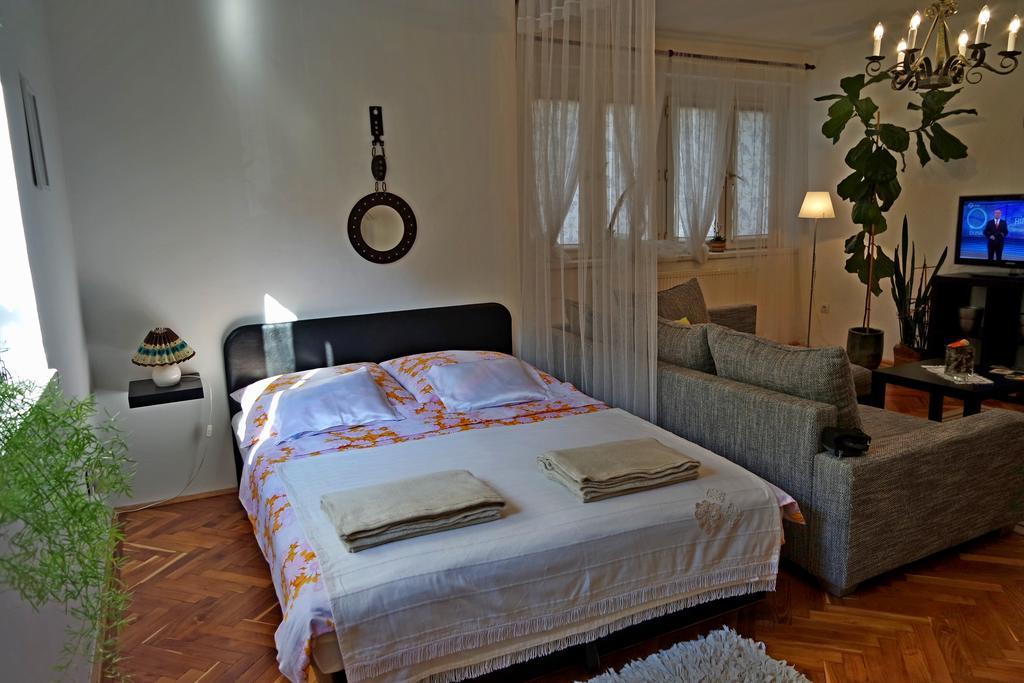 Belvarosi Studio Apartman Дьёр Экстерьер фото