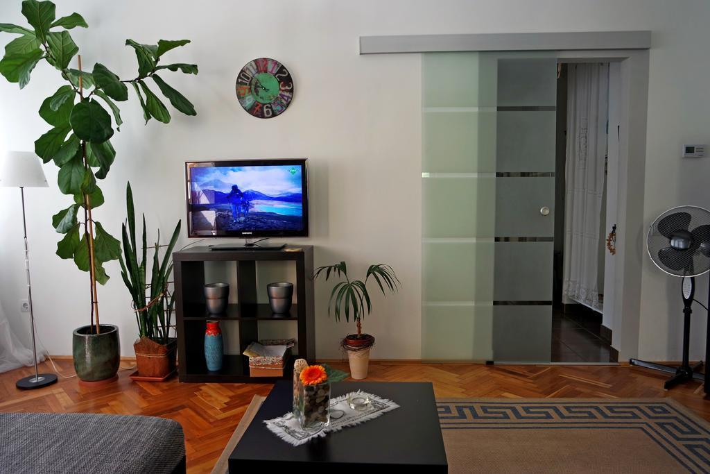 Belvarosi Studio Apartman Дьёр Экстерьер фото